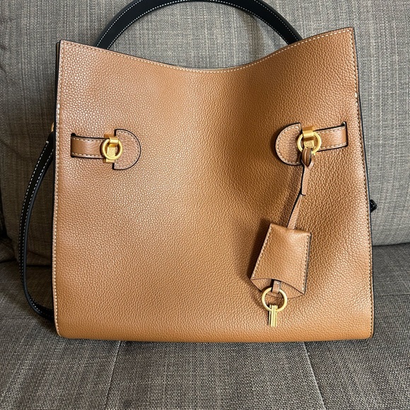 Tory Burch Lee Radziwill - Picture 8 of 8